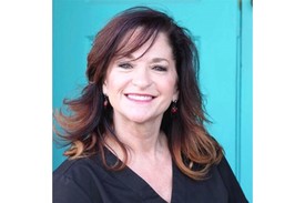 Vanessa, financial and treatment manager at Laser Smile Studio