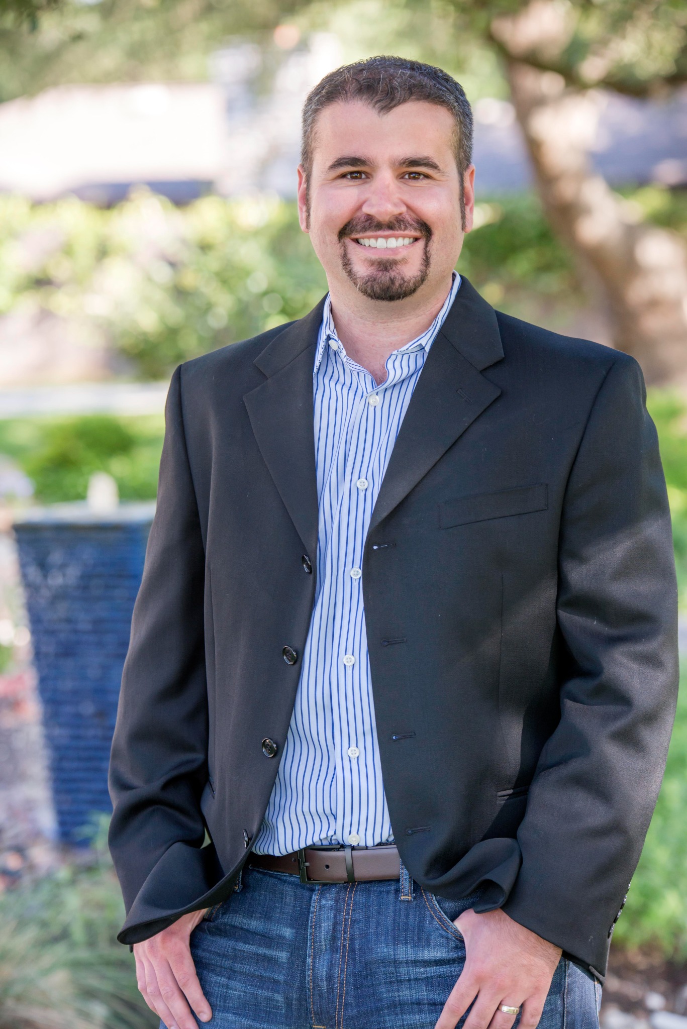 Dr. Ross Maddox